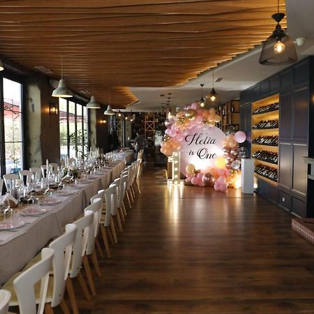 Villa D Hotel-Restaurant-Private Beach Durrës 外观 照片